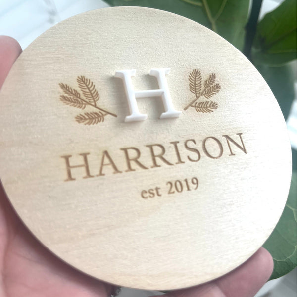 Personalised Baby Name Plaque with Year – Wooden Photo Prop & Nursery Decor