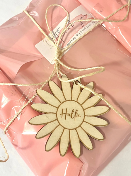 Personalised Wooden Daisy Wall Art Decor