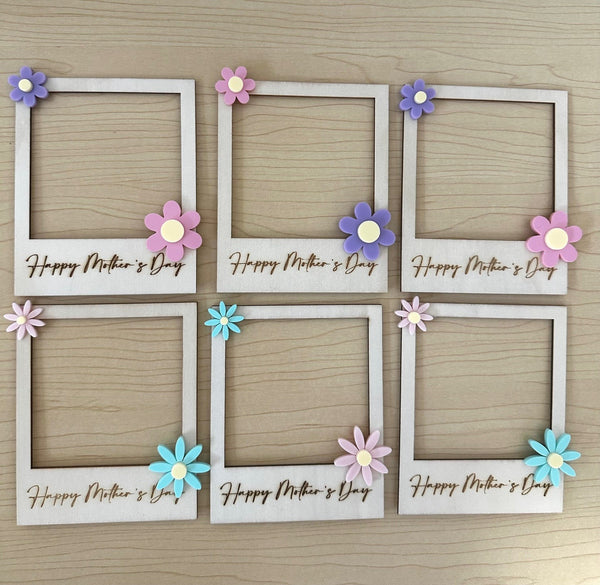 Photo fridge magnet gift for mum polaroid style frame close up