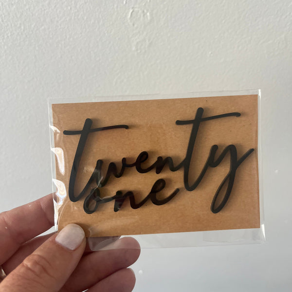 Twenty One charm black 